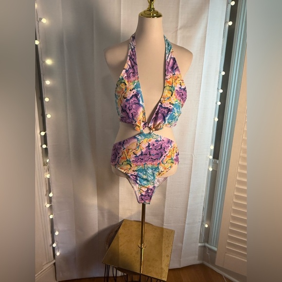 Multicolor Halter One Piece Swimsuit - Picture 1 of 6